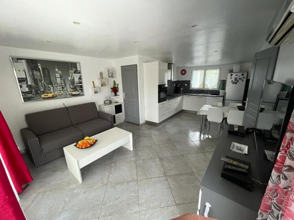 Jolie Maison Avec Jardin * Hyeres